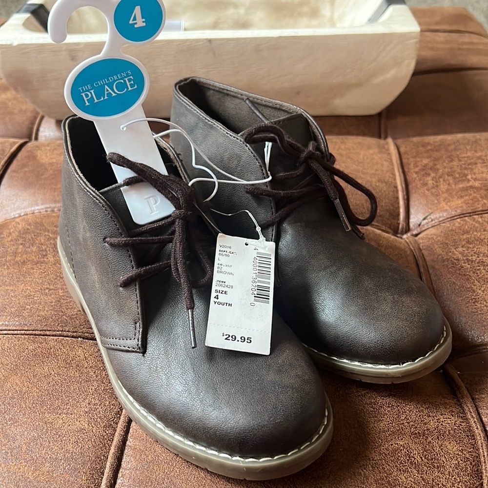 Boys Children’s Place size 4 Casual/Dress Boots